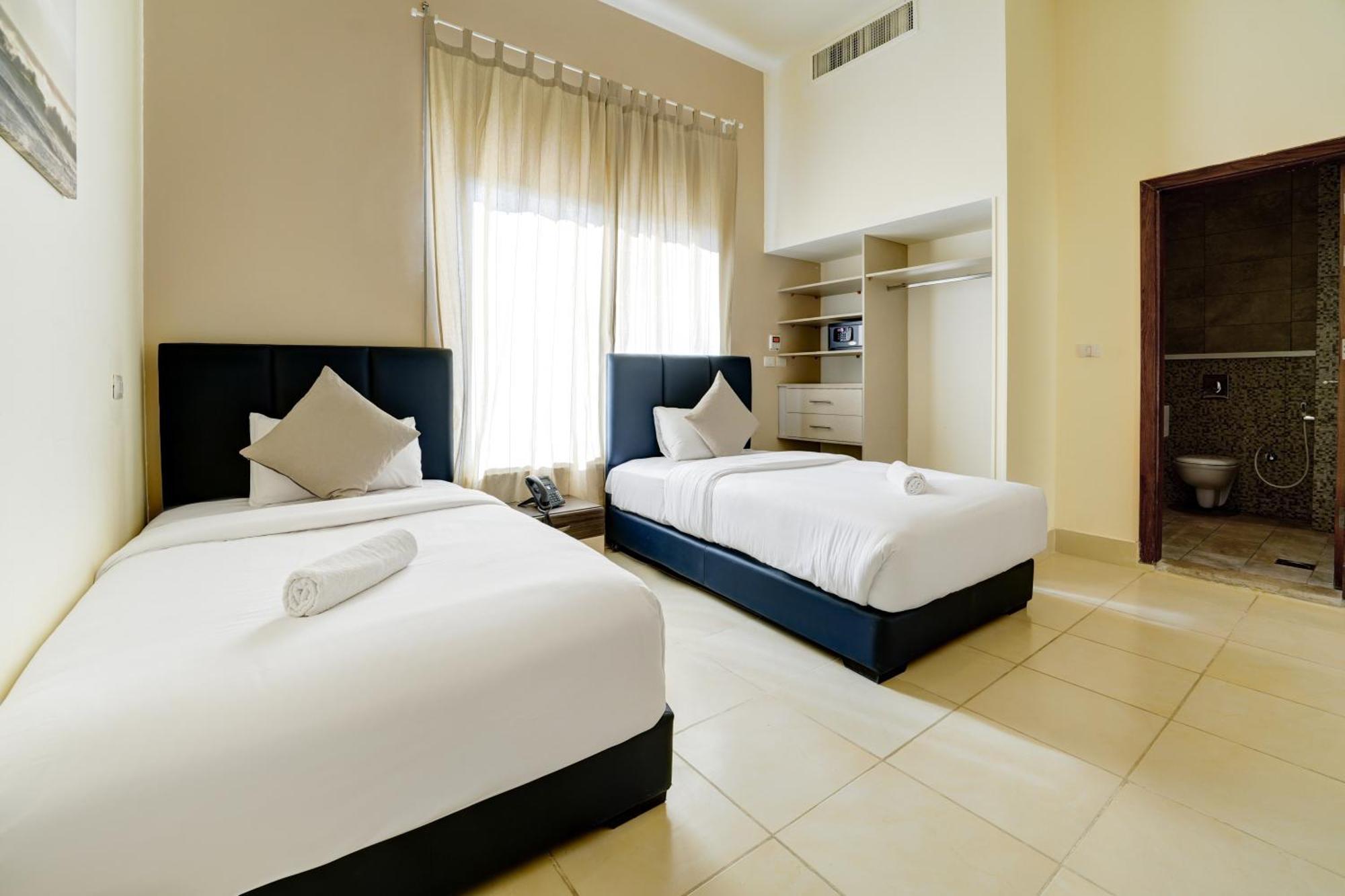 Deluxe Room Street side